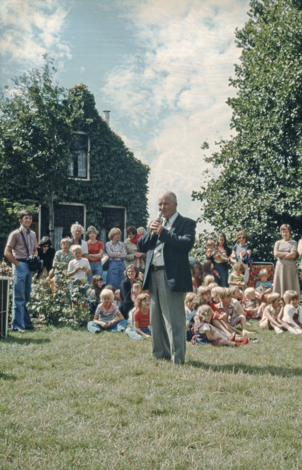 afscheid Theun de veerman 1977 Gerard Pasman.jpg